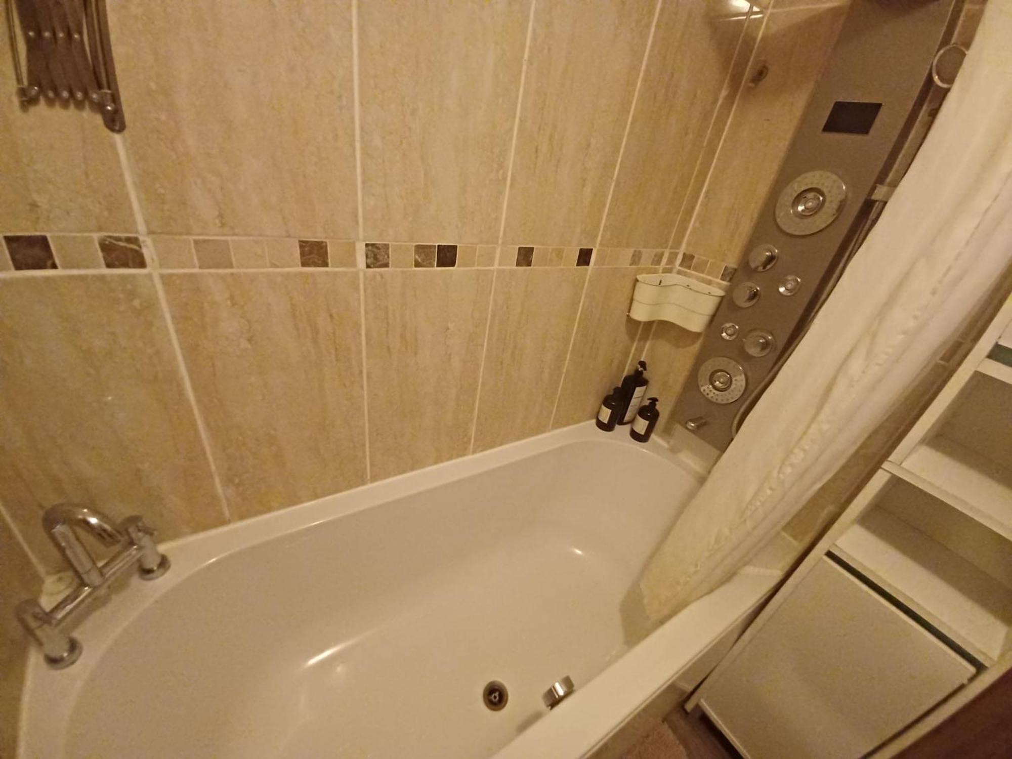 The Rushdon Apartment Grays Ngoại thất bức ảnh