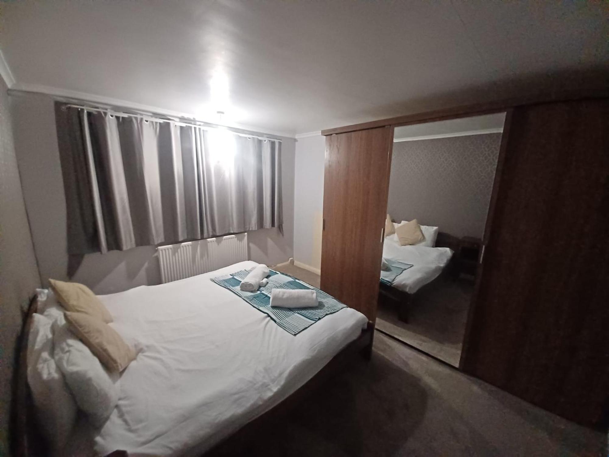 The Rushdon Apartment Grays Ngoại thất bức ảnh